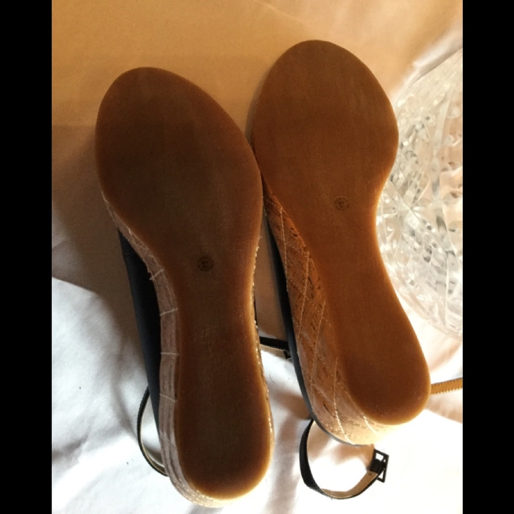 Shoes - Picture 3 of 3
